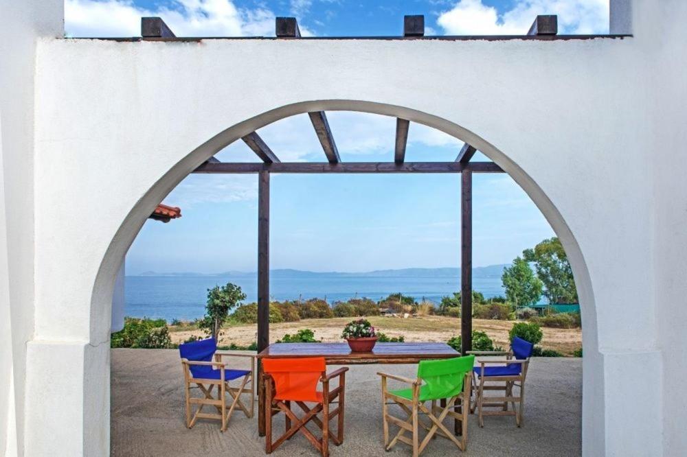 Katevi Luxury Seafront Villa Ierissos Dış mekan fotoğraf