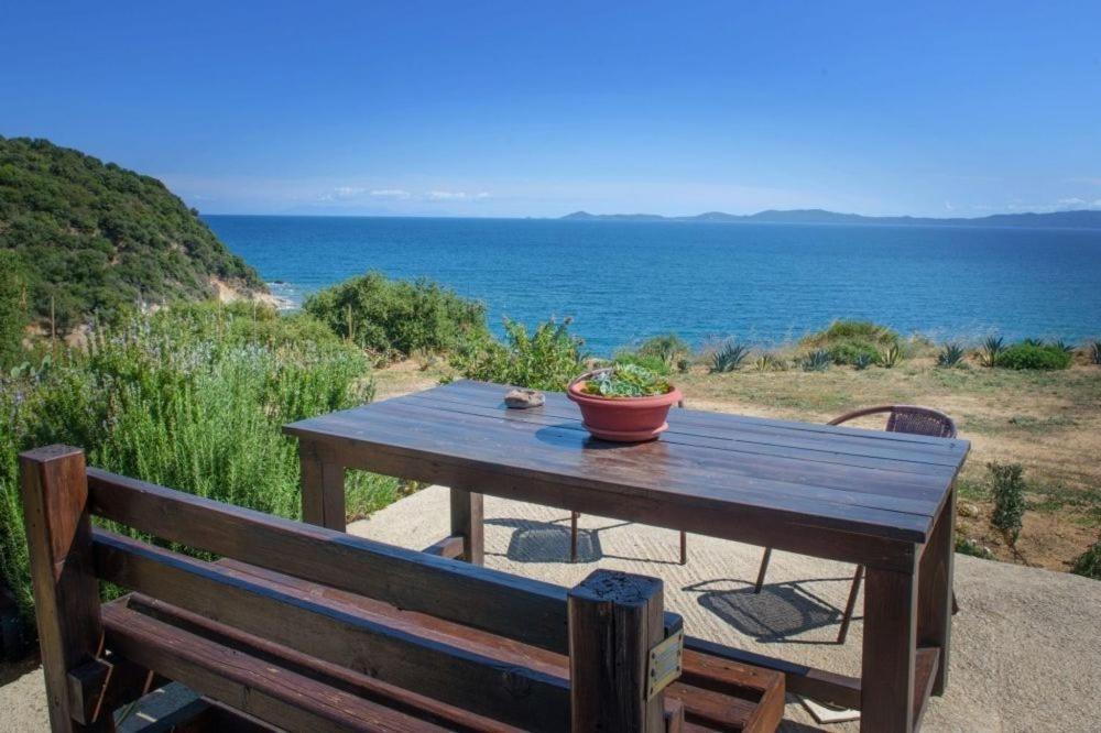 Katevi Luxury Seafront Villa Ierissos Dış mekan fotoğraf