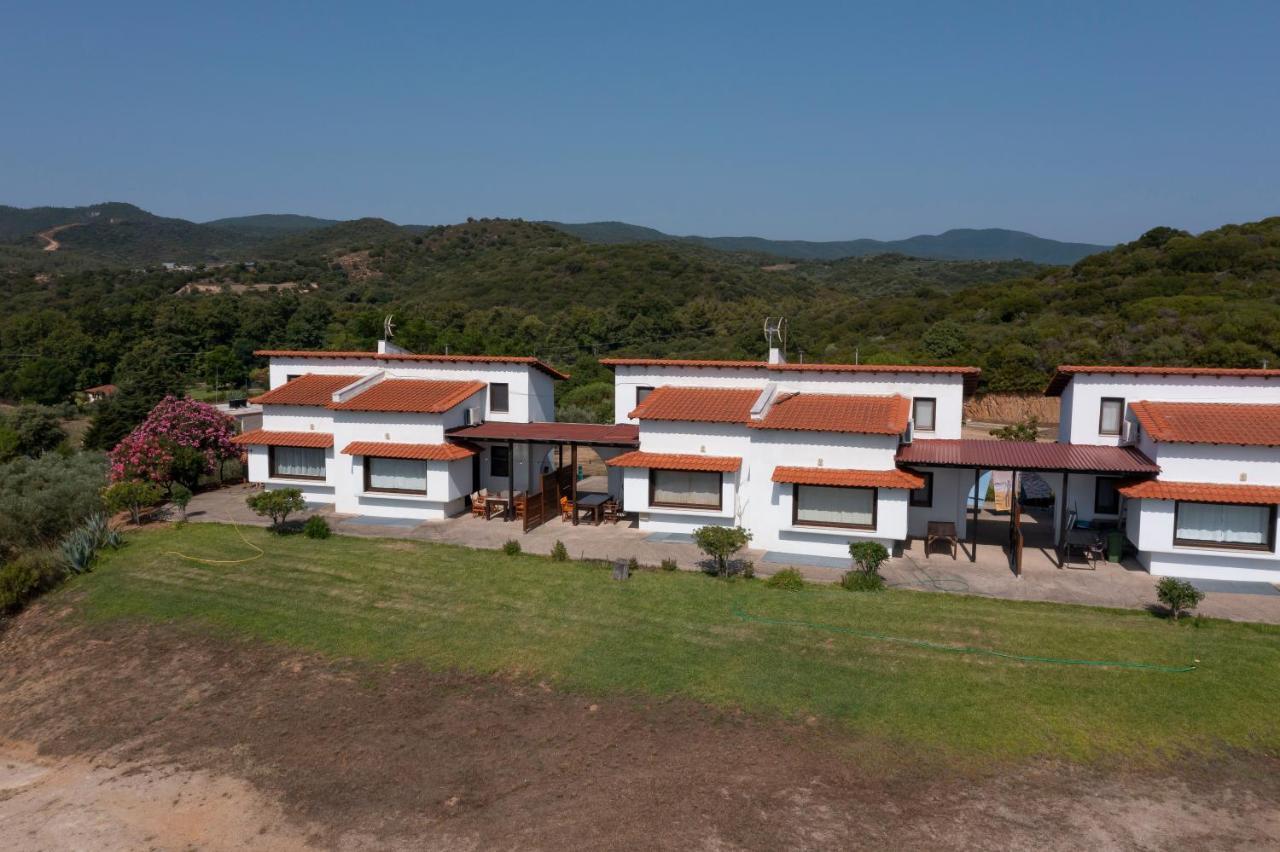Katevi Luxury Seafront Villa Ierissos Dış mekan fotoğraf
